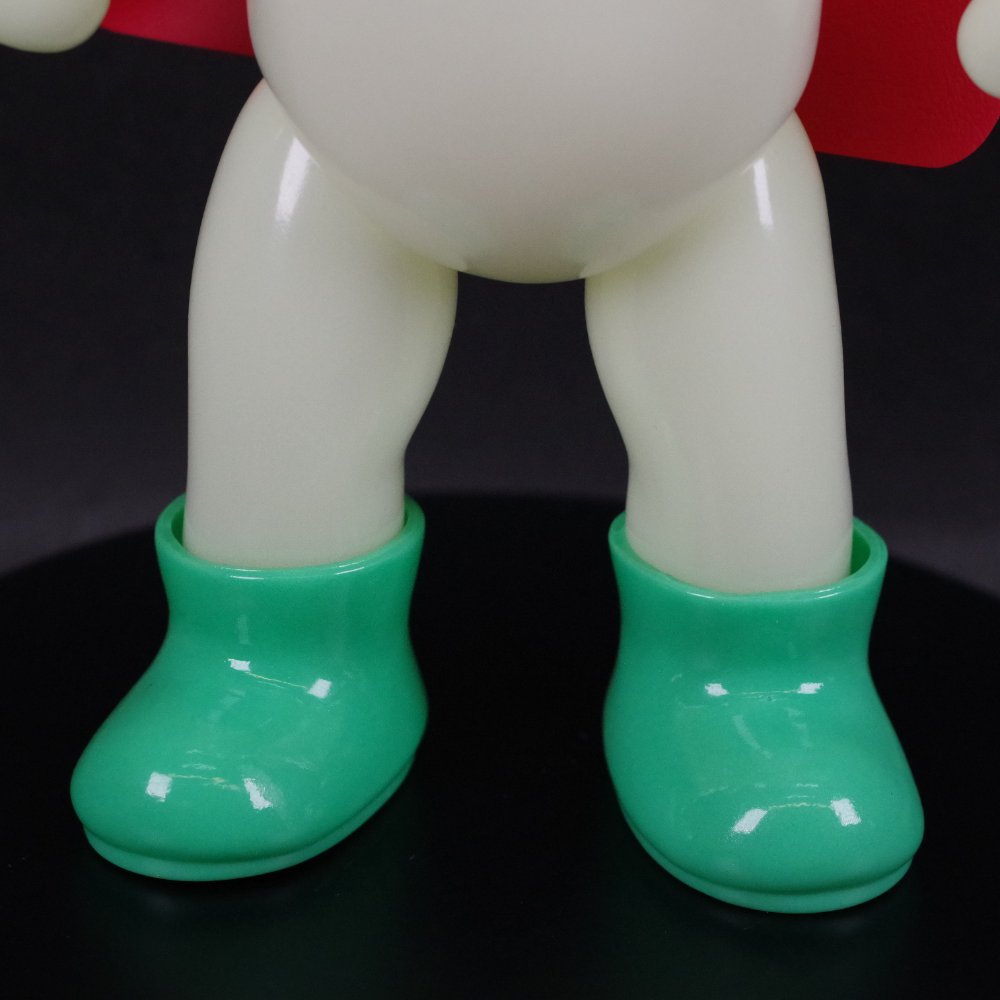 8月7日(水)18時より抽選開始】【駄玩具堂】クツネコ(蓄光)が登場