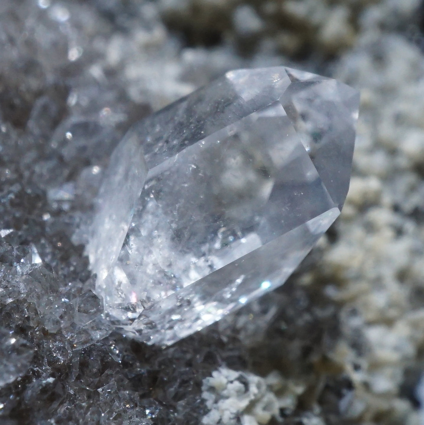 母岩付きハーキマーダイヤモンド(水晶) – 天然石ハッピーギフト