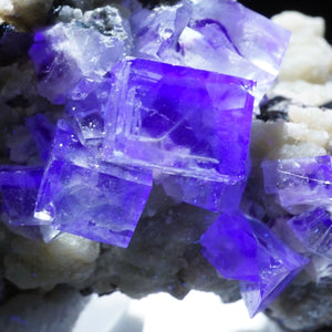 中国 内モンゴル産 フローライト|ハッピーギフト – 天然石ハッピーギフト