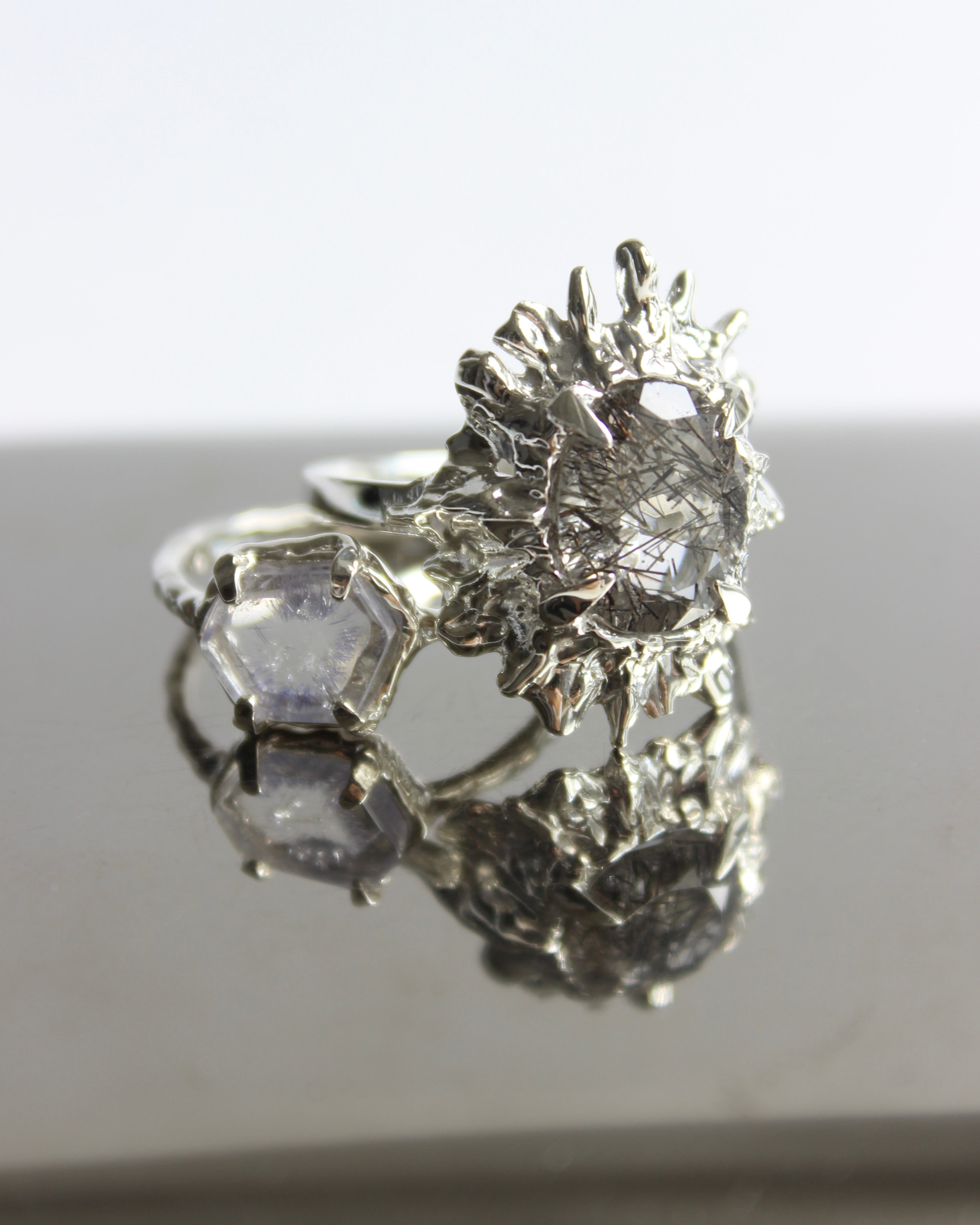 デュモルチェライトインクォーツリング – Haruka Ozone online store