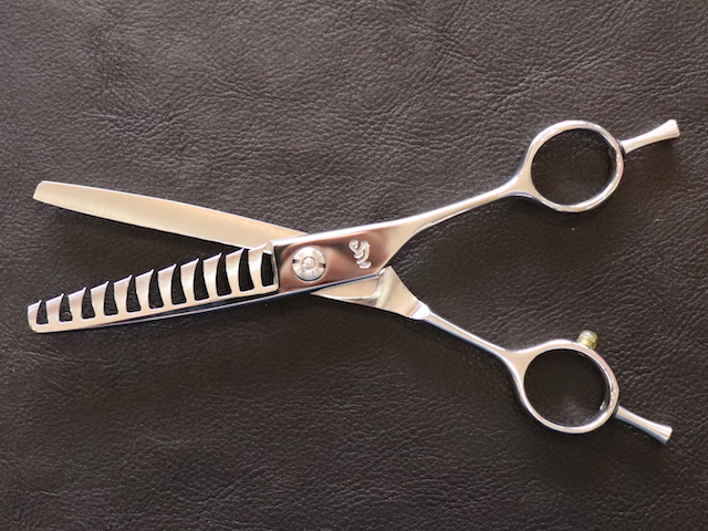 心 SK2-611 美容師用 理容師用 トリマー用 中古セニング ハサミ屋はやし