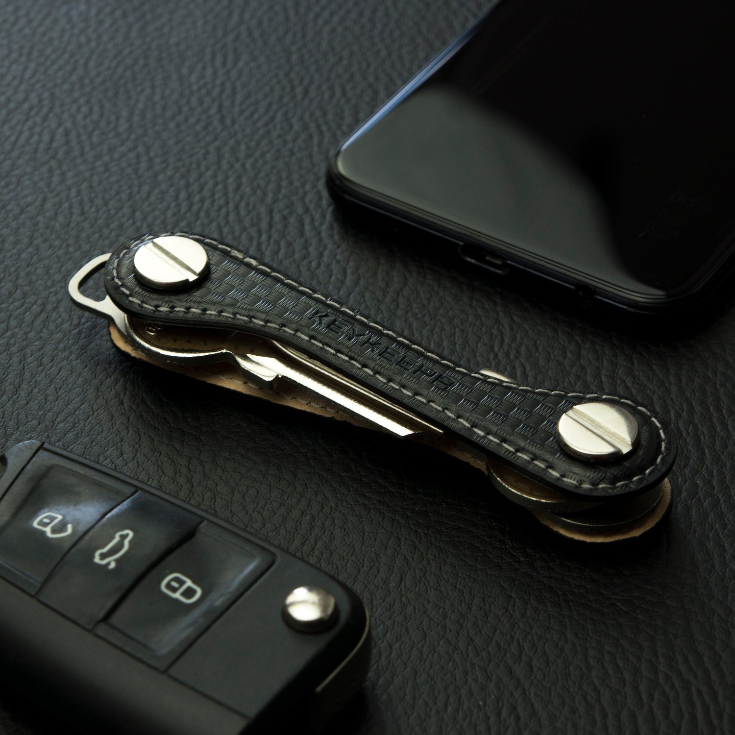 最大12個のカギが収納できるキーオガナイザー – HATCH