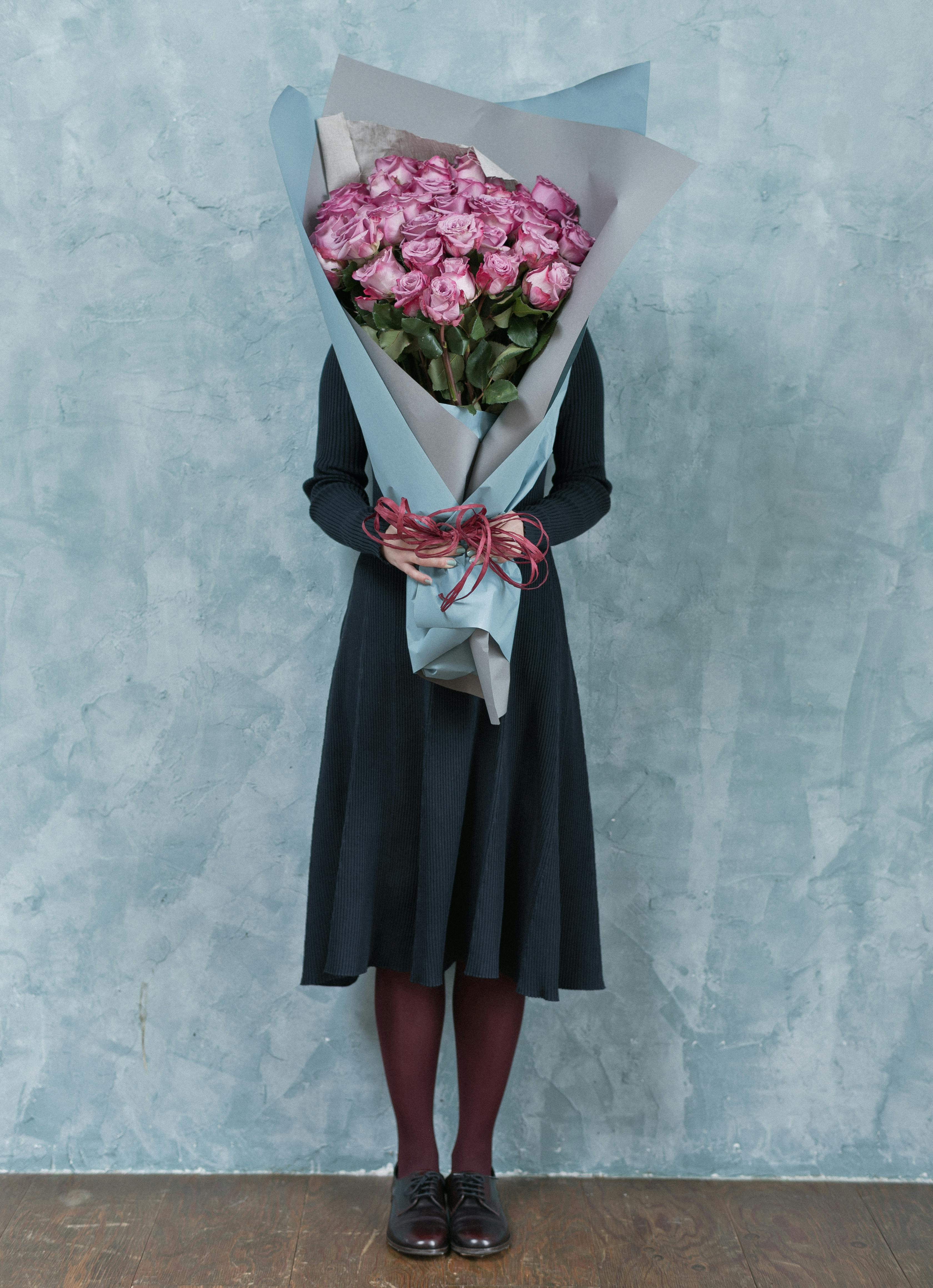 バラ 50本ブーケ パープル | 花束ならHitoHana(ひとはな)