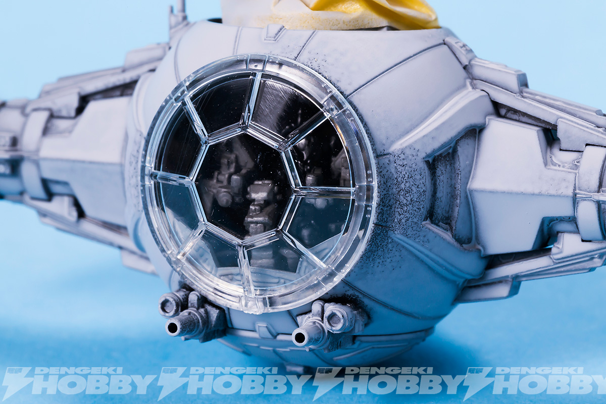 スター・ウォーズ／フォースの覚醒』タイ・ファイターのプラモデルを