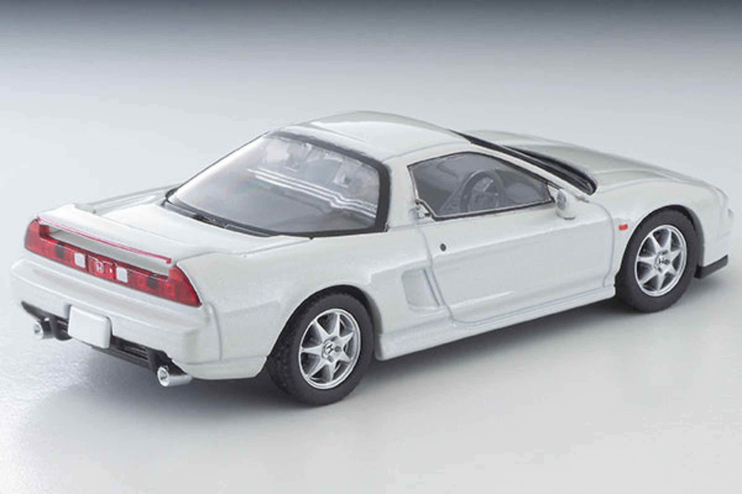 Tomytec TLVN 1:64 Honda NSX (Pearl White) 1998 – Horizon Diecast