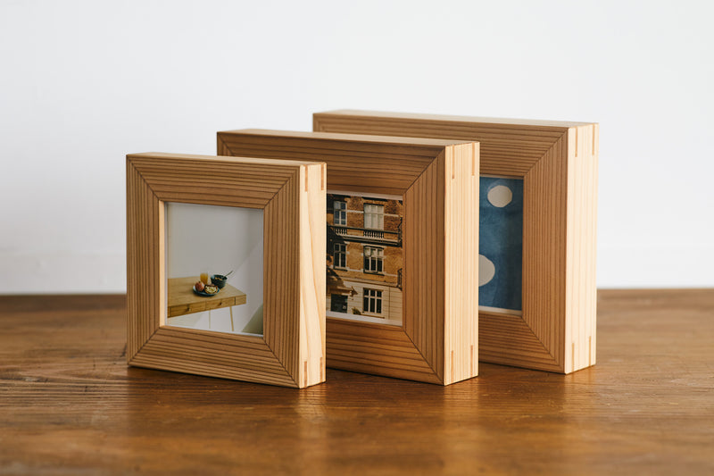 casane tsumugu（かさねつむぐ）のSUGI フォトフレーム ポストカード