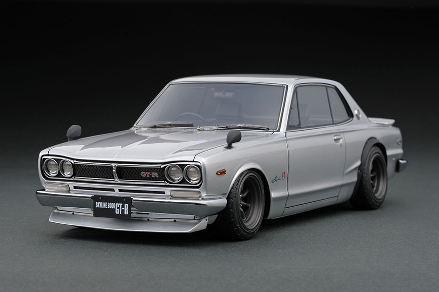 IG0565 1/18 Nissan SKYLINE 2000 GT-R (KPGC10) Silver | LINE UP
