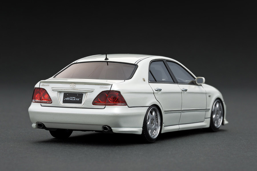IG1504 1/43 Toyota Crown (GRS180) 3.5 Athlete Pearl White | LINE