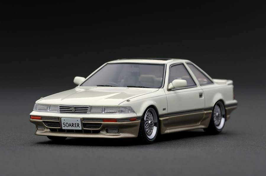 IG1316 1/43 Toyota Soarer (Z20) 3.0GT-LIMITED White/Silver | LINE
