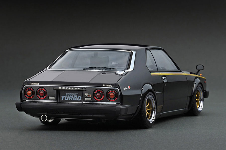 IG3474 1/18 Nissan Skyline 2000 Turbo GT-ES (C211) Black | LINE UP
