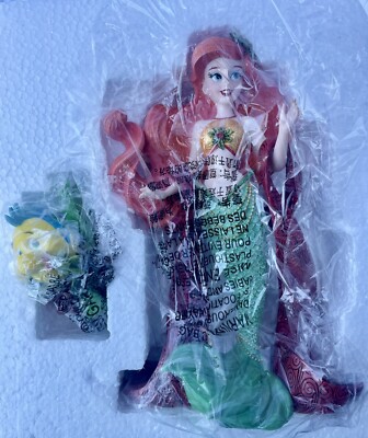 Disney Showcase The Little Mermaid Holiday Ariel and Flounder