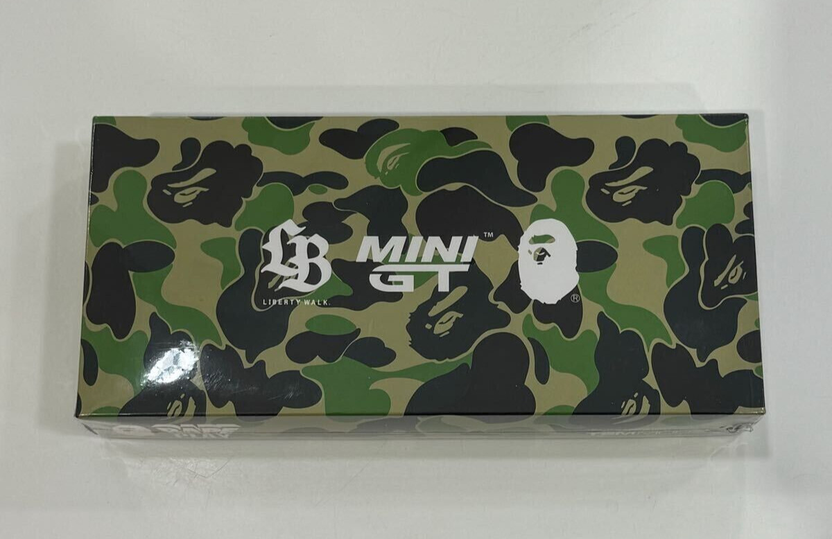 MINI GT BAPE X LBWK NISSAN 1/64 4PC Tokyo Auto Salon 2025 Liberty