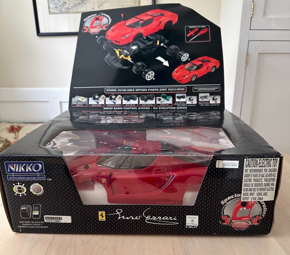 ENZO FERRARI by NiKKO - 1:14 R/C Evolution Series - 2 Chnl Digital