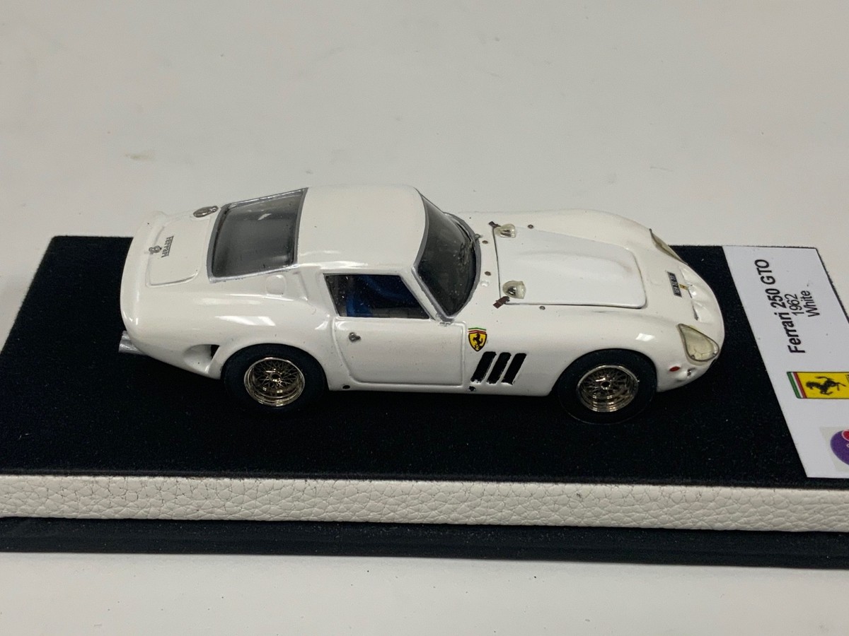 1/43 AMR Models Ferrari 250 GTO from 1962 in White Leather Base