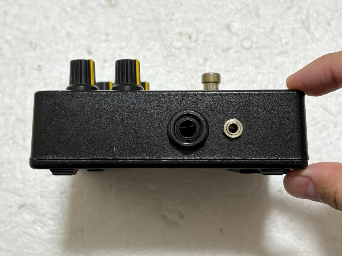 Tech21 SansAmp Classic Tube Amp Emulator Guitar Effect Pedal Used