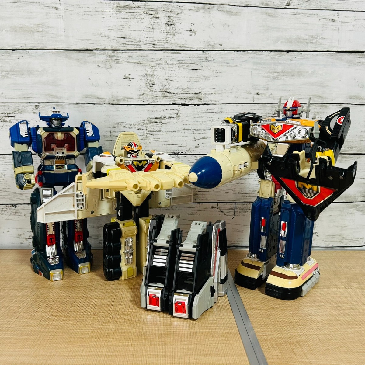 BANDAI Japan Megazord DX Power Rangers in Space Sentai Megaranger