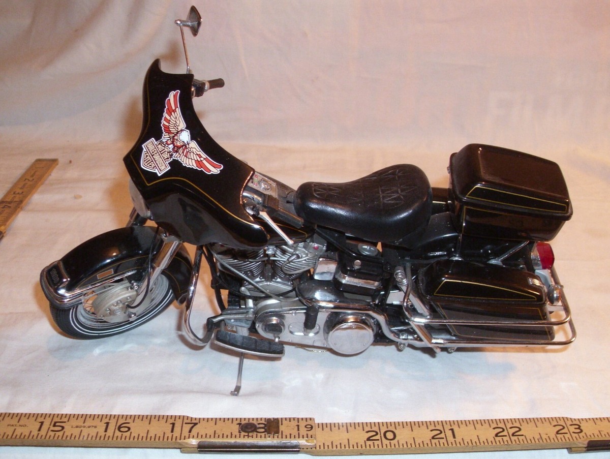 FRANKLIN MINT 1976 HARLEY DAVIDSON ELECTRA GLIDE 1200 MOTORCYCLE
