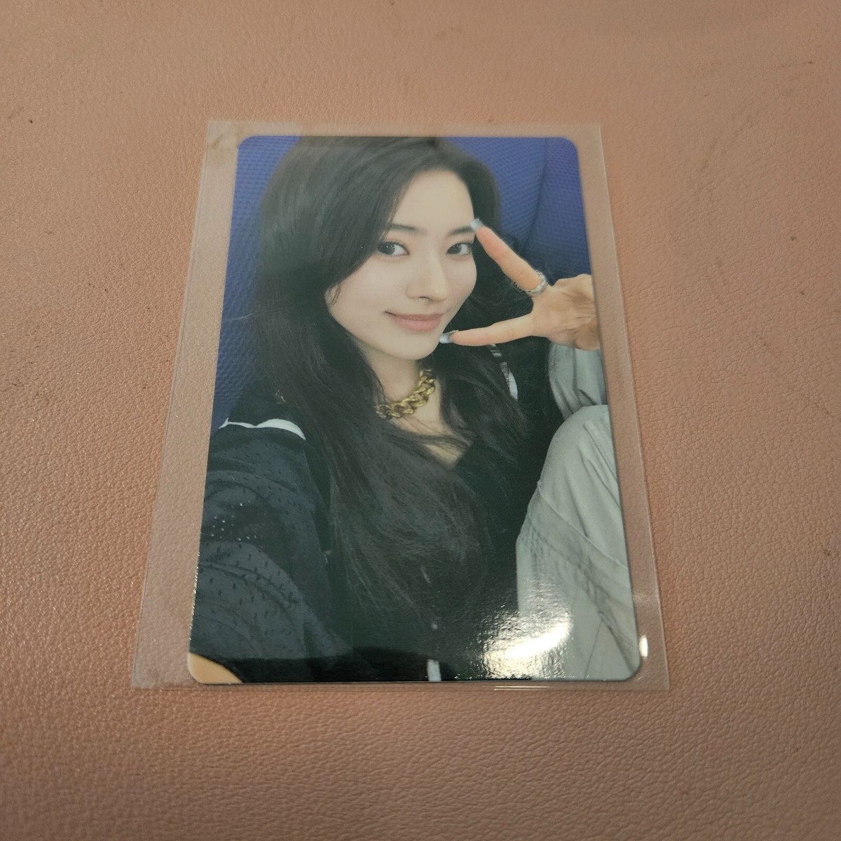 MEOVV 1st EP MY EYES OPEN VVIDE PHOTO CARD Target USA Exclusive