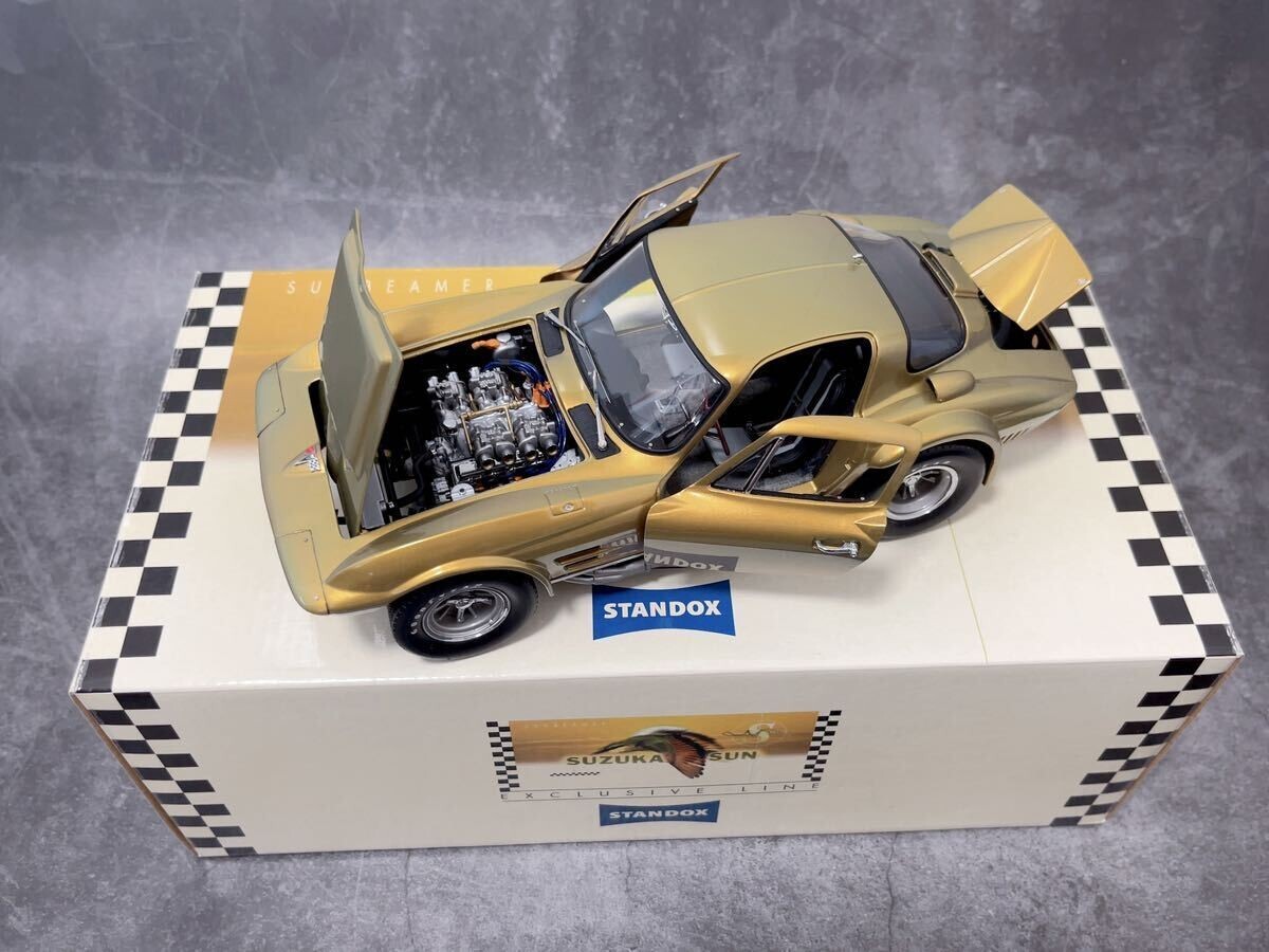 1/1 8Exoto Corvette Grand Sport Coupe Standox Suzuka Sun 1963 Gold