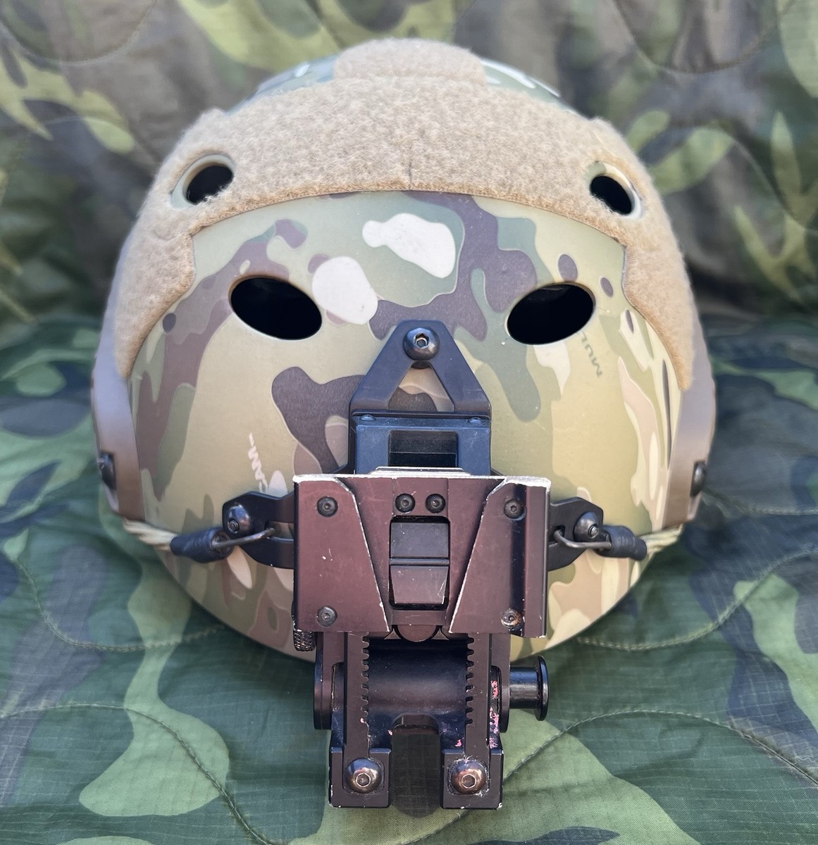 OLDGEN Ops Core Carbon Bump Helmet Multicam Wilcox Mount S/M CAG