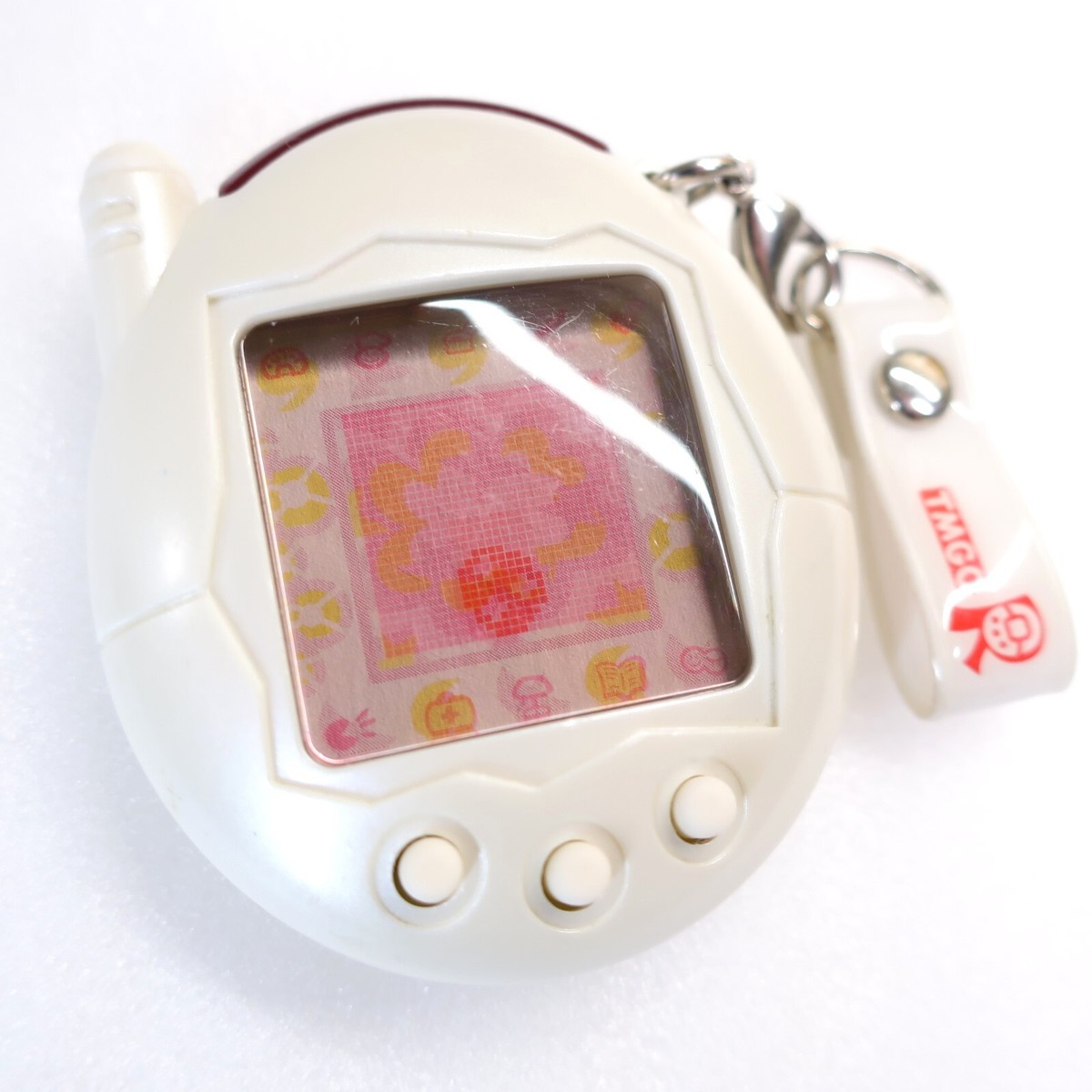 Tamagotchi V3 Pearl White Akai Japanese ver Bandai Virtual Pet In