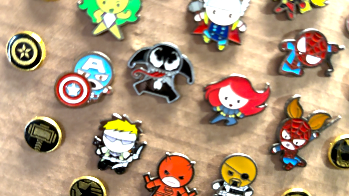 Ultimate 27x Disney Marvel Trading Pin Set Avengers Kawaii