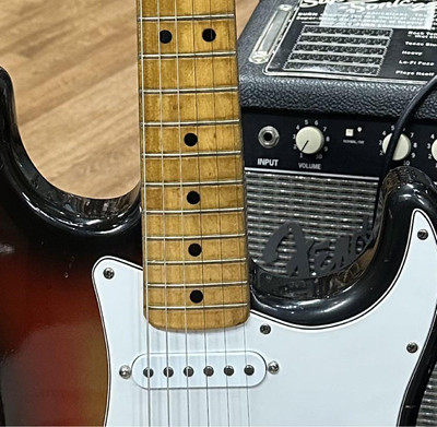 Electric Guitar Fender Stratocaster 1973-1974 Sunburst Alder Body