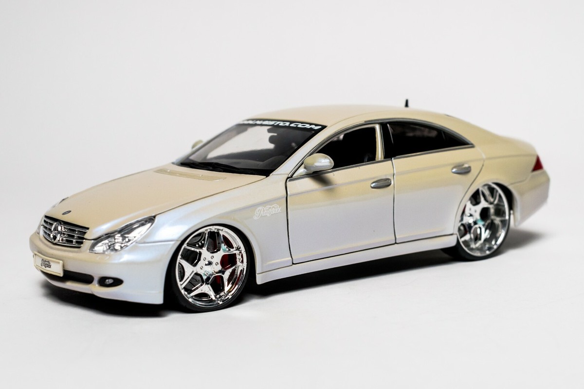 RARE Maisto Playerz Diecast Mercedes-Benz CLS-Class 1:18 NEW IN