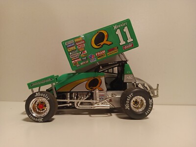 STEVE KINSER SPRINT CAR WORLD OF OUTLAWS QUAKER STATE 1/18 DIECAST