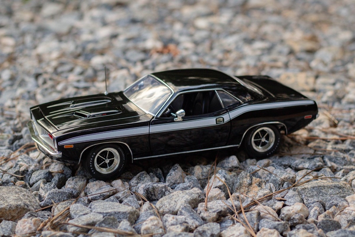 NEW ACME EXCLUSIVE* - A1806137HT- 1972 Plymouth 'Cuda 340 - 1:18