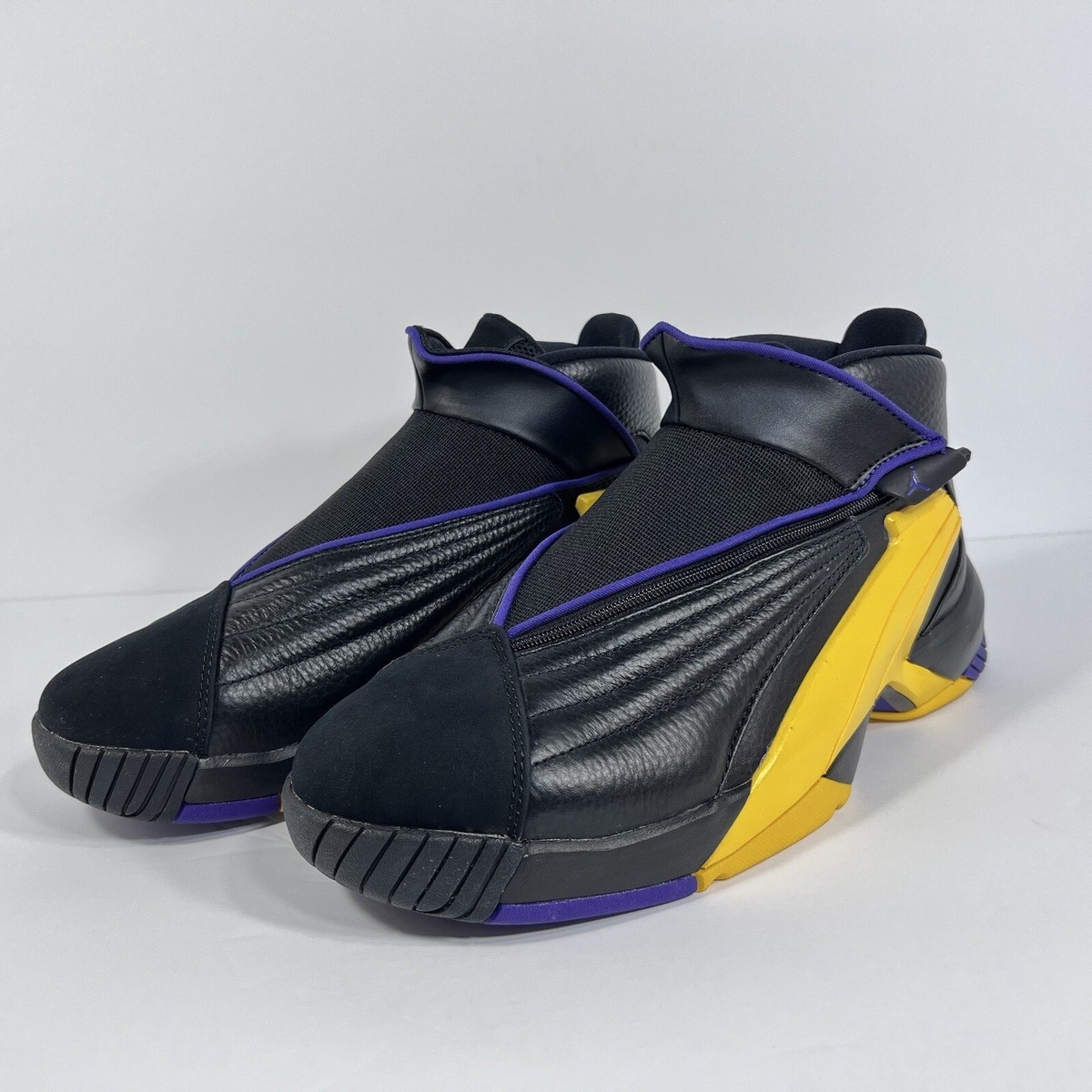 New Jordan Jumpman Swift Lakers AT2555-007 Black/Court Purple