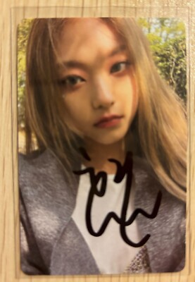 NEWJEANS [NEW JEANS] HAERIN Autographed Signed Photo Card PC | eBay
