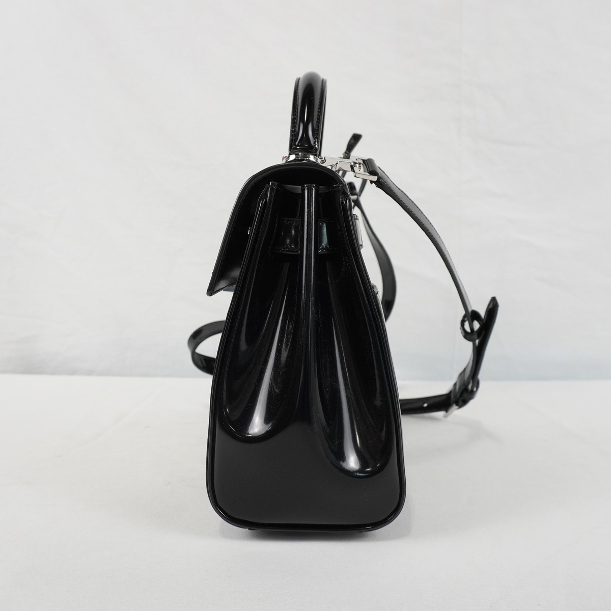 Saint Laurent Le Fermoir Top Handle Black Calfskin Leather Bag w