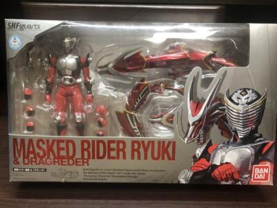 S.H.Figuarts Kamen Rider Ryuki and Dragreder Figure Set Bandai