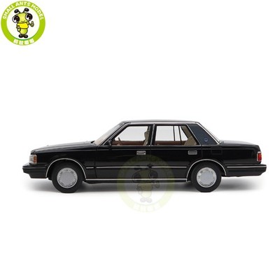 1/18 Toyota Crown Seventh Generation MS122 Black Diecast Model Car