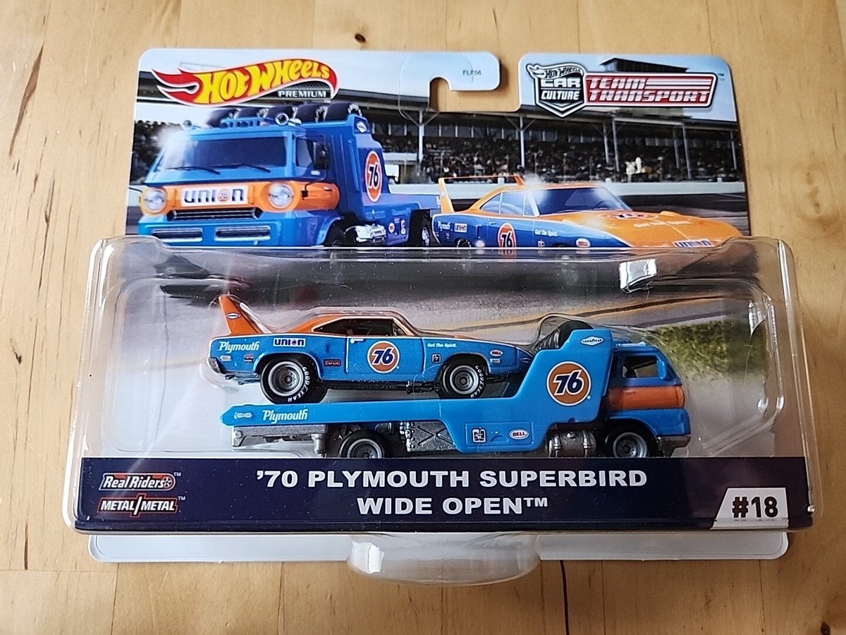 Hot Wheels Car Culture Team Transport '70 Plymouth Superbird Wide