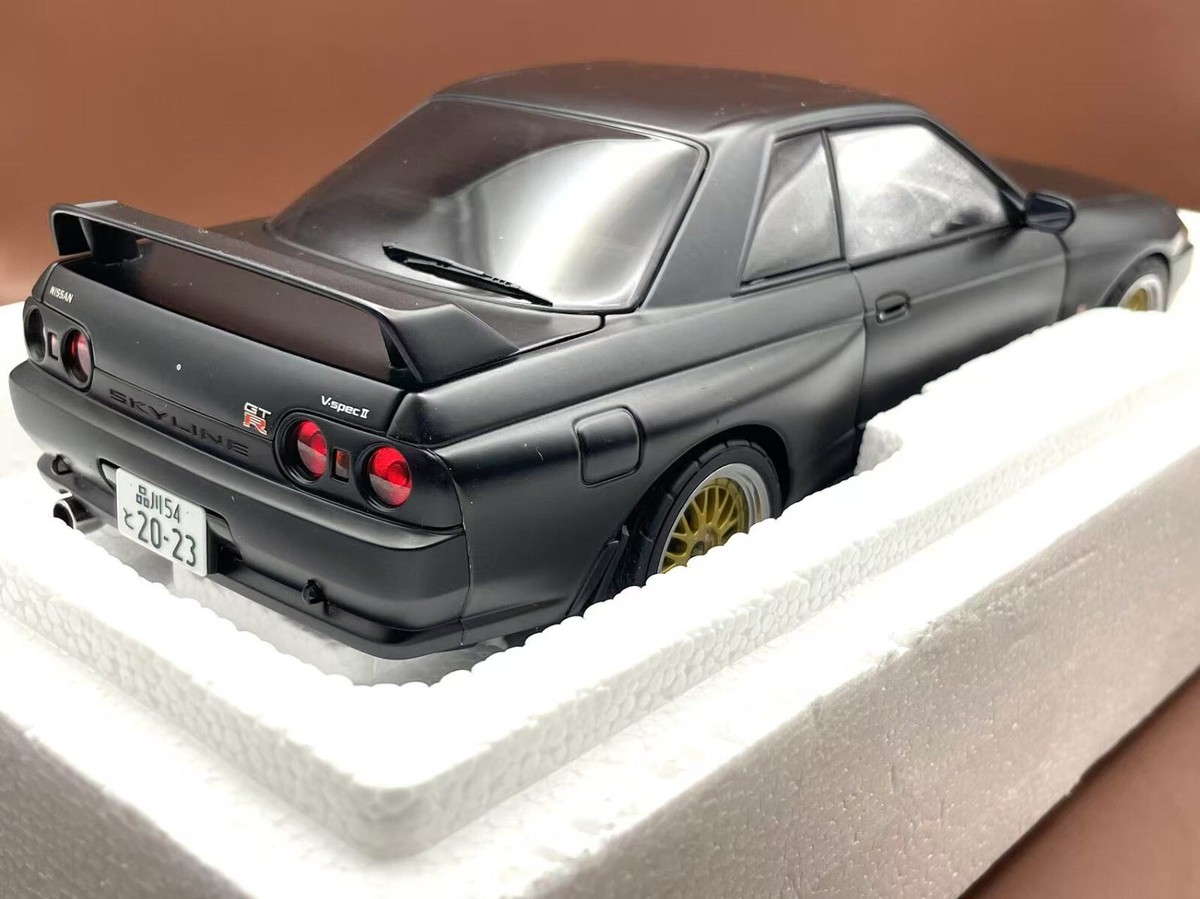 JDM ☆CUSTOM☆ AUTOart 1/18 Nissan Skyline GTR R32 V-SPEC II MATT