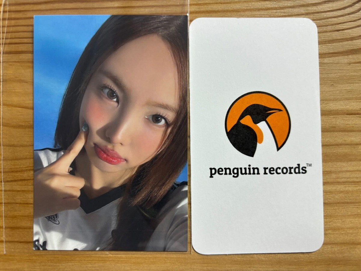 TWICE - 9TH ANNIVERSARY 2024 HOME 9ROUND POP-UP MD TRADING CARD