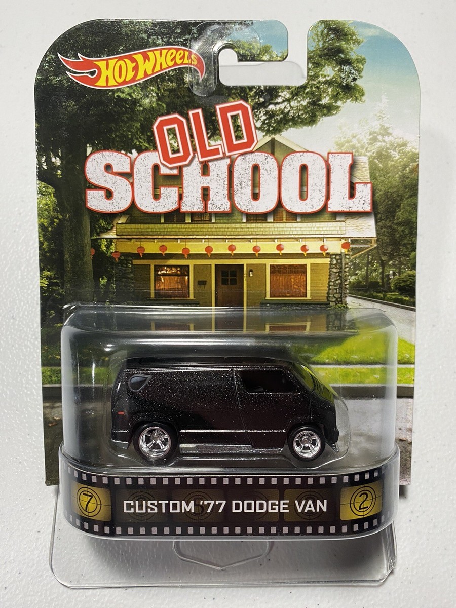 2014 Hot Wheels Retro Entertainment Old School Custom '77 Dodge