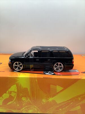 DUB CITY 2000 Chevy Suburban Black 1:24 | eBay