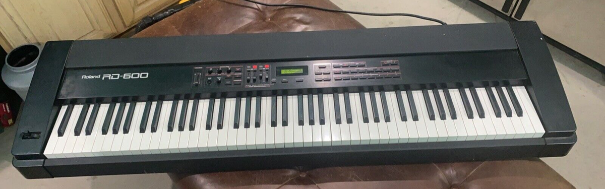Roland RD-600 KEYBOARD PIANO Excellent 88 keys | eBay