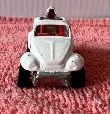 Hot Wheels 1983 Volkswagen VW Blazin' Bug Car w/Flames FREE
