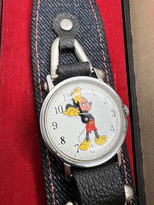 1970's Vintage Disney Mickey Mouse Mechanical Wind Up Stainless