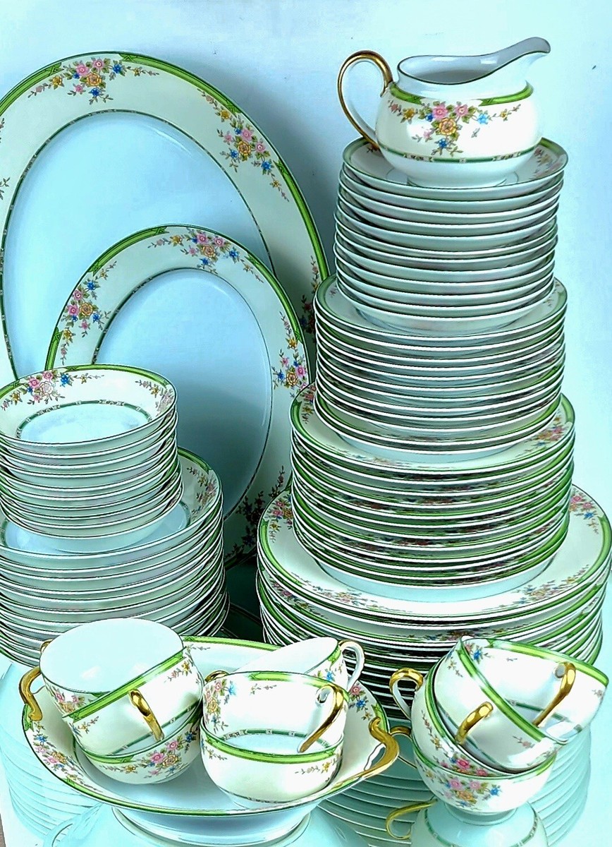 NORITAKE Pendarvis 88 Piece Dinnerware Set, Green Bands/Rim, Pink