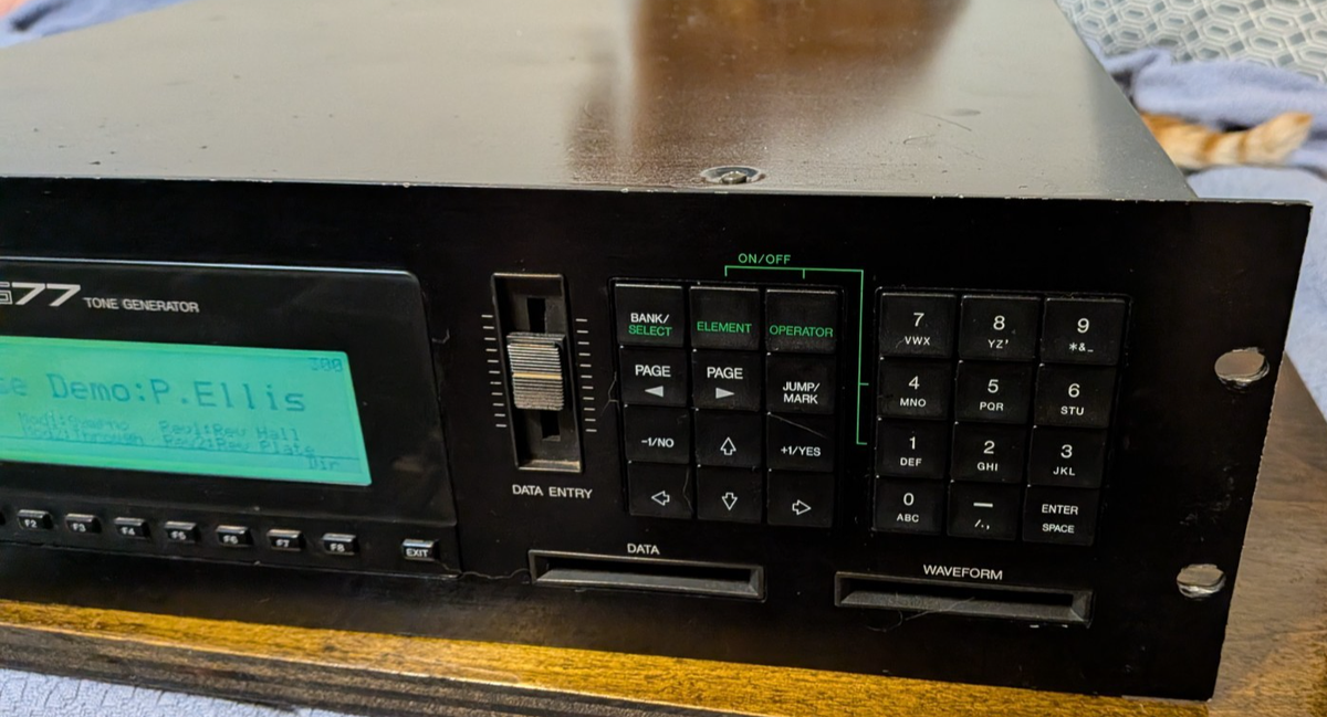 Yamaha TG77 Digital Tone Generator Synthesizer Module - works