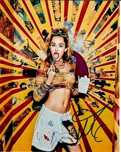 Miley Cyrus Autograph | eBay