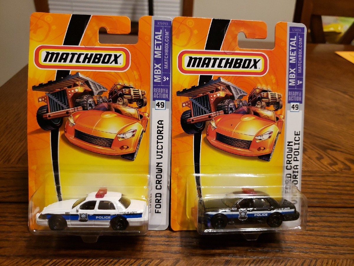 Matchbox Ford Crown Victoria Police Car K-9 (White / Black) #49