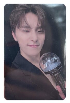 SEVENTEEN RIGHT HERE WORLD TOUR CARAT ZONE OFFICIAL PHOTOCARD PC