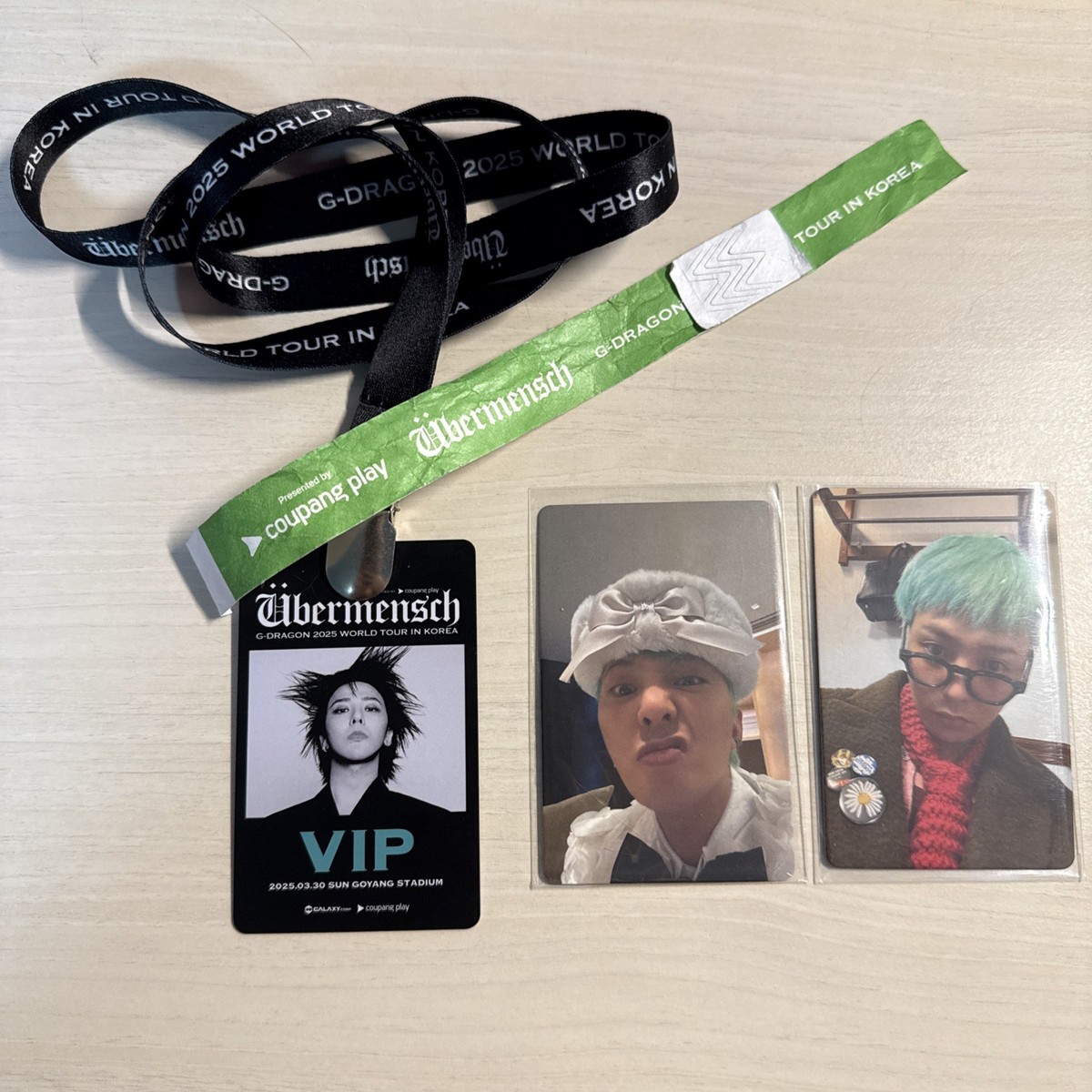 👑PHOTOCARD + LANYARD👑 GDRAGON CONCERT OFFICIAL VIP PERK GIFT