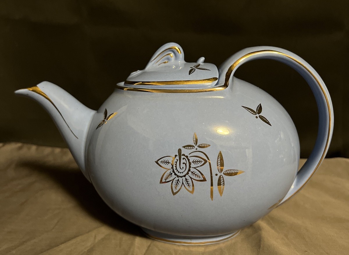 Hall 6 Cup Teapot Blue w/Gold Accents Hook Lid Made in USA #0749